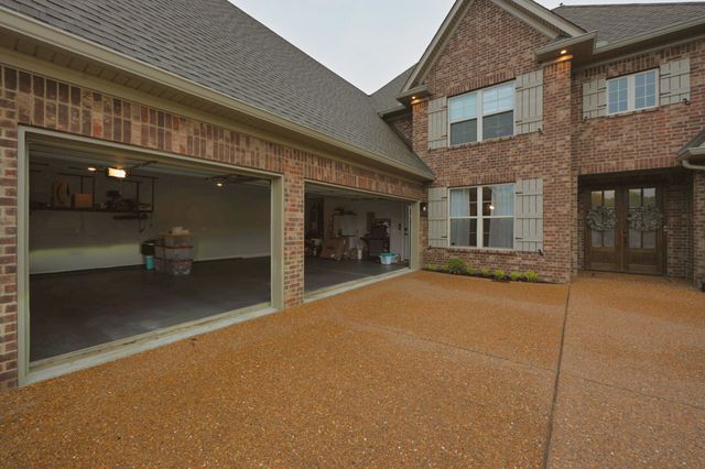 963 Luxborough Dr, Hendersonville, TN 37075
