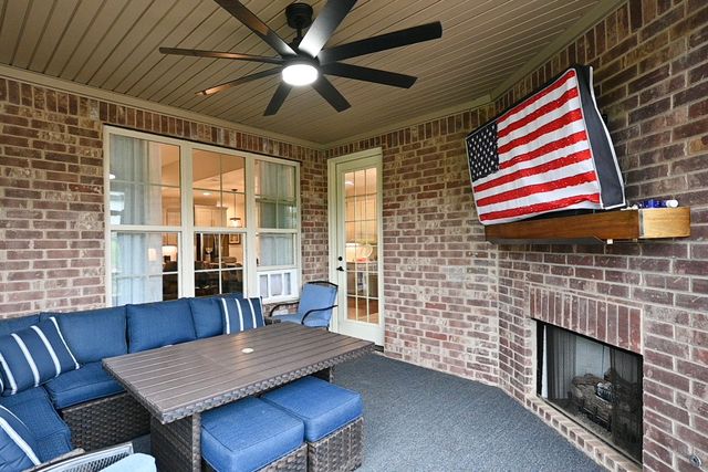 963 Luxborough Dr, Hendersonville, TN 37075