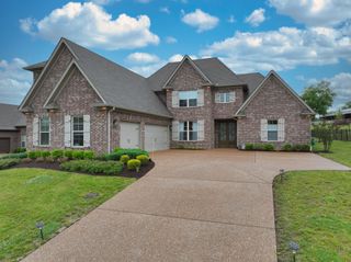 963 Luxborough Dr, Hendersonville, TN 37075