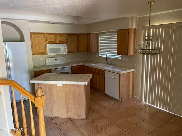 4817 E HAZEL Drive 1, Phoenix, AZ 85044