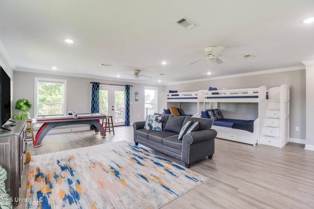 1411 2nd Street, Gulfport, MS 39501