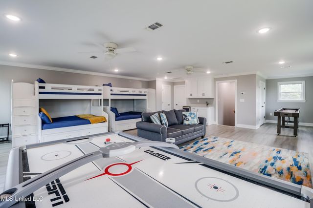 1411 2nd Street, Gulfport, MS 39501