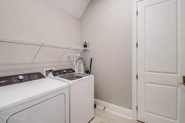 1411 2nd Street, Gulfport, MS 39501