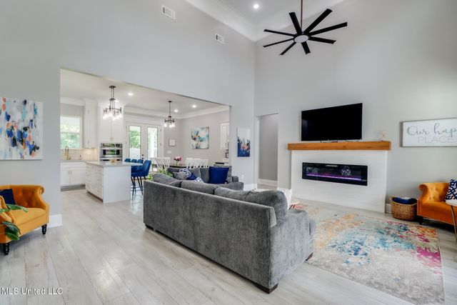 1411 2nd Street, Gulfport, MS 39501