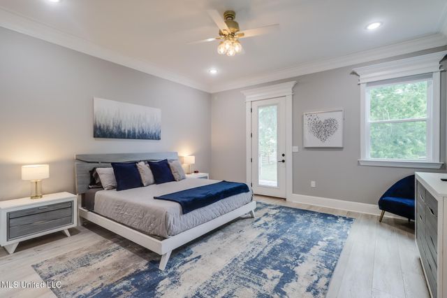 1411 2nd Street, Gulfport, MS 39501