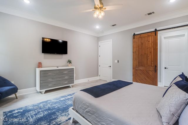 1411 2nd Street, Gulfport, MS 39501