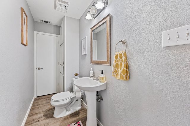 401 Brock Spur, Millsap, TX 76066