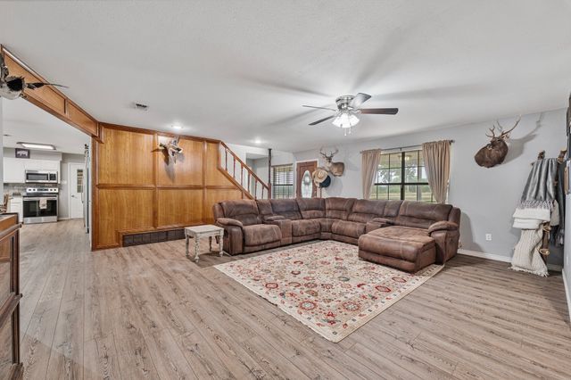 401 Brock Spur, Millsap, TX 76066
