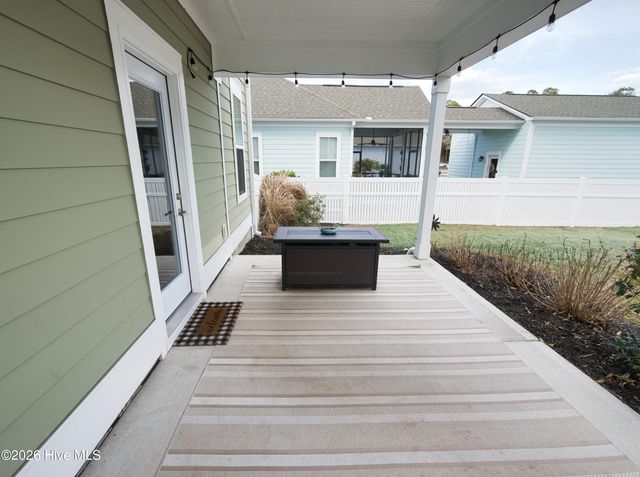 9154 Village Lake Drive SW, Calabash, NC 28467