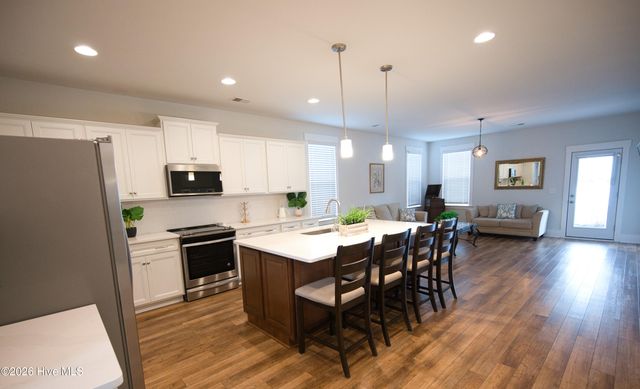 9154 Village Lake Drive SW, Calabash, NC 28467