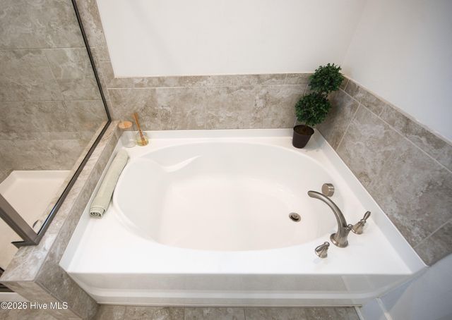 9154 Village Lake Drive SW, Calabash, NC 28467