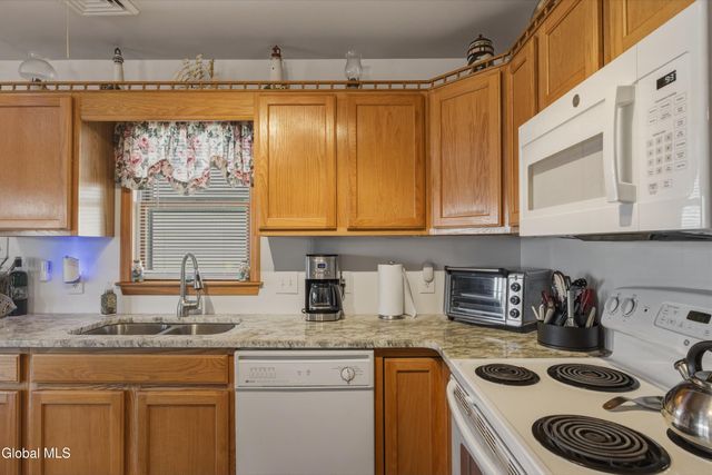 1382 Nys Rt 9P, Saratoga, NY 12866