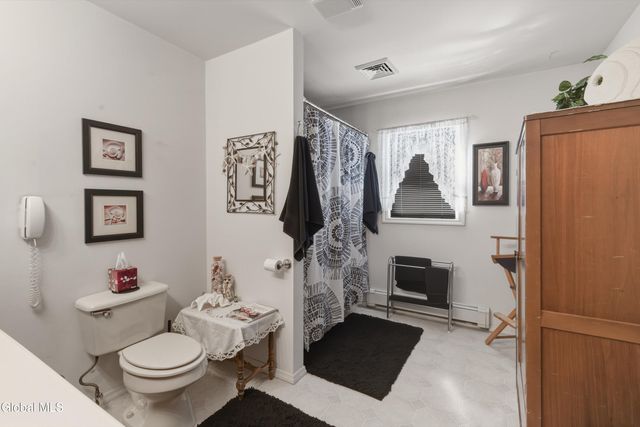 1382 Nys Rt 9P, Saratoga, NY 12866