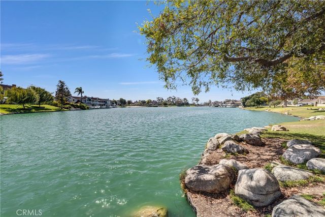 64 Ashbrook, Irvine, CA 92604