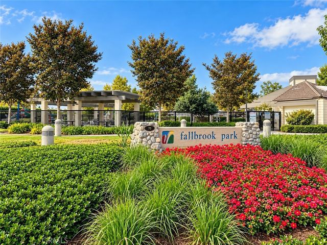 64 Ashbrook, Irvine, CA 92604