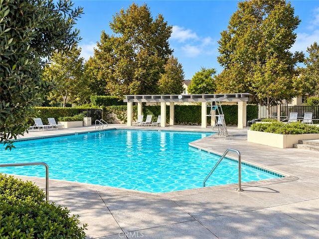 64 Ashbrook, Irvine, CA 92604