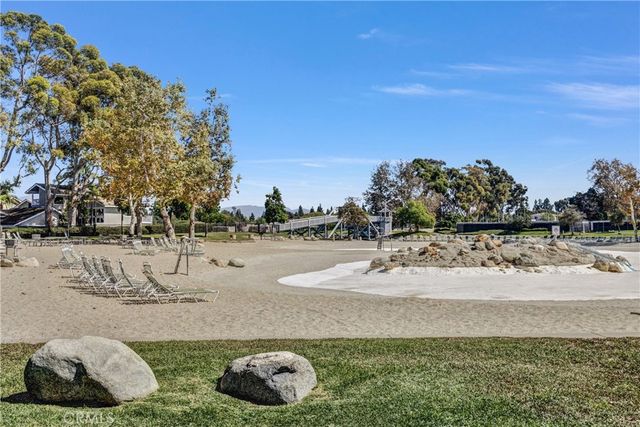 64 Ashbrook, Irvine, CA 92604