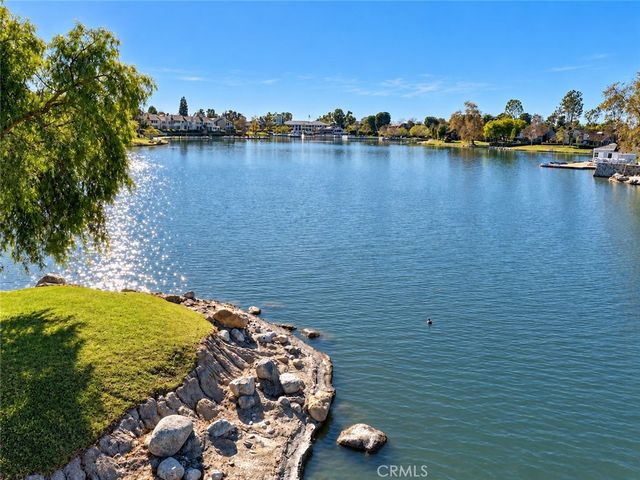 64 Ashbrook, Irvine, CA 92604