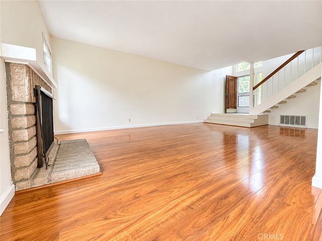 64 Ashbrook, Irvine, CA 92604