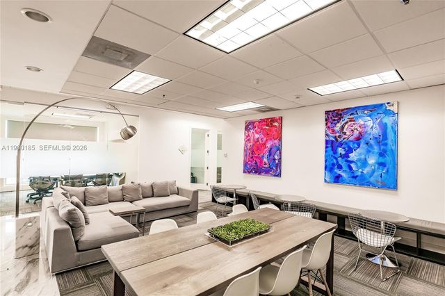 175 SW 7th Street 1901, Miami, FL 33130