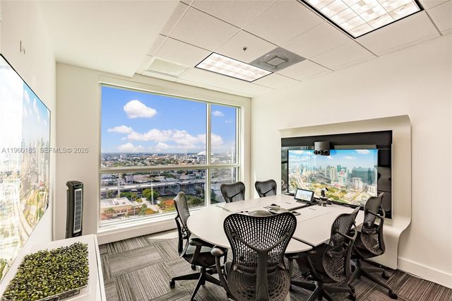 175 SW 7th Street 1901, Miami, FL 33130