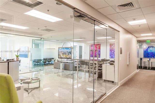 175 SW 7th Street 1901, Miami, FL 33130