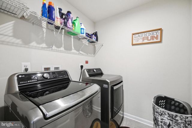 5316 HOLLEY OAK LN, Fredericksburg, VA 22407
