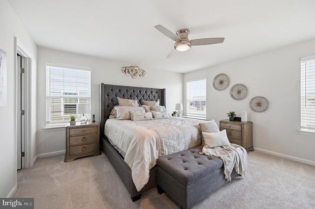 5316 HOLLEY OAK LN, Fredericksburg, VA 22407
