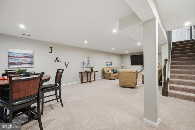 5316 HOLLEY OAK LN, Fredericksburg, VA 22407