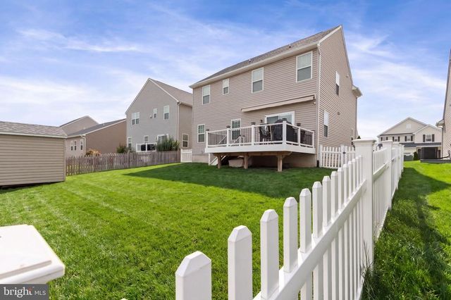 5316 HOLLEY OAK LN, Fredericksburg, VA 22407