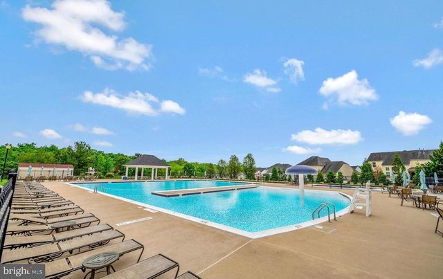 5316 HOLLEY OAK LN, Fredericksburg, VA 22407