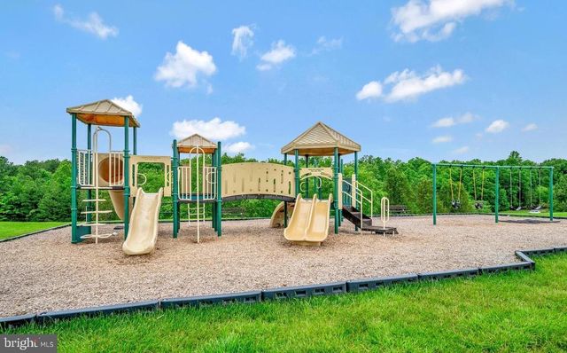 5316 HOLLEY OAK LN, Fredericksburg, VA 22407