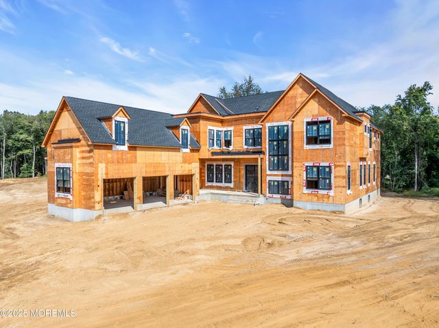 2 Lourdes Court, Farmingdale, NJ 07727