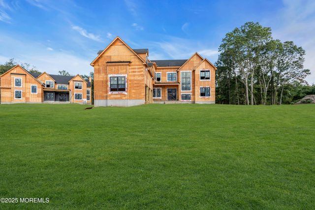 2 Lourdes Court, Farmingdale, NJ 07727