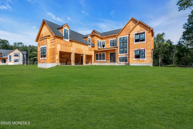 2 Lourdes Court, Farmingdale, NJ 07727