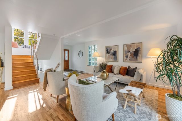 2708 NE 98th Street, Seattle, WA 98115