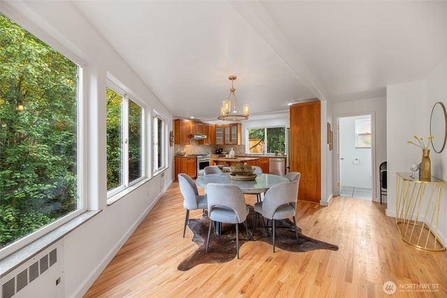 2708 NE 98th Street, Seattle, WA 98115