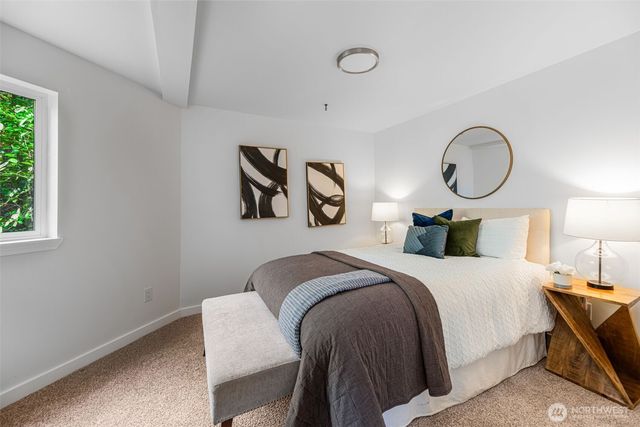 2708 NE 98th Street, Seattle, WA 98115