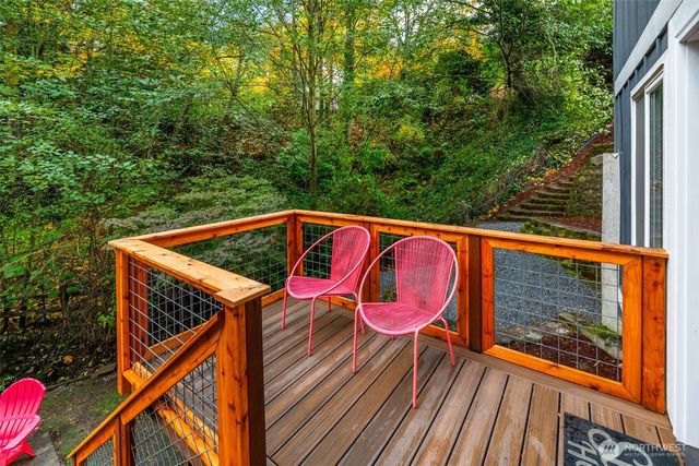 2708 NE 98th Street, Seattle, WA 98115