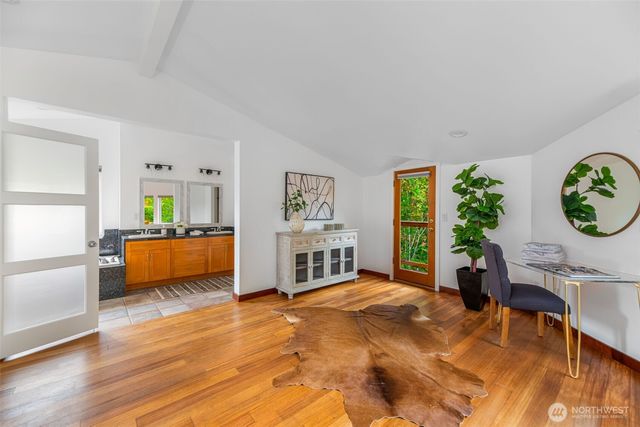 2708 NE 98th Street, Seattle, WA 98115