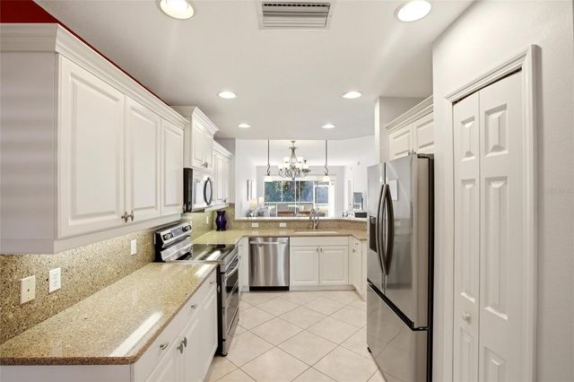 5655 KEY LARGO COURT 5655, Bradenton, FL 34203