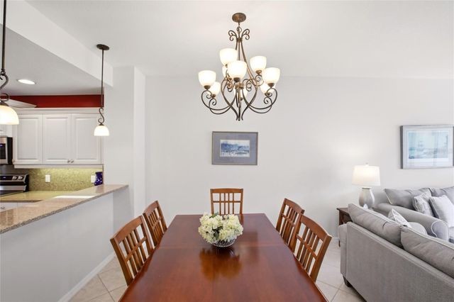 5655 KEY LARGO COURT 5655, Bradenton, FL 34203