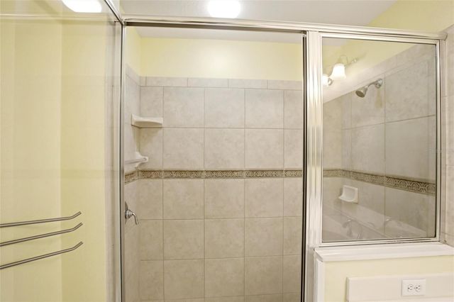 5655 KEY LARGO COURT 5655, Bradenton, FL 34203