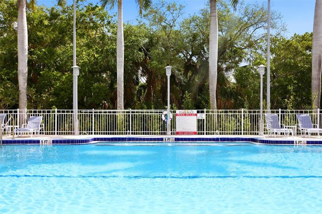 5655 KEY LARGO COURT 5655, Bradenton, FL 34203