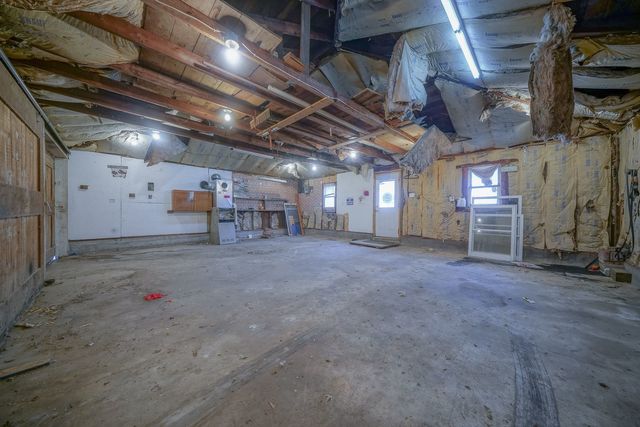 2610 S Klinger Road, Pecatonica, IL 61063