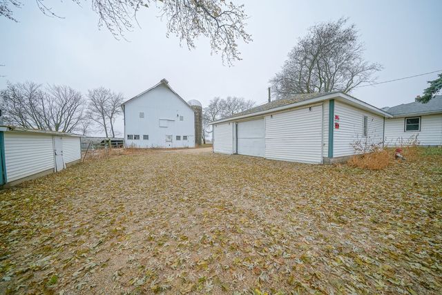 2610 S Klinger Road, Pecatonica, IL 61063