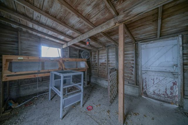 2610 S Klinger Road, Pecatonica, IL 61063