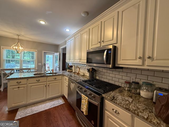 231 N Lakeshore Drive, Carrollton, GA 30117