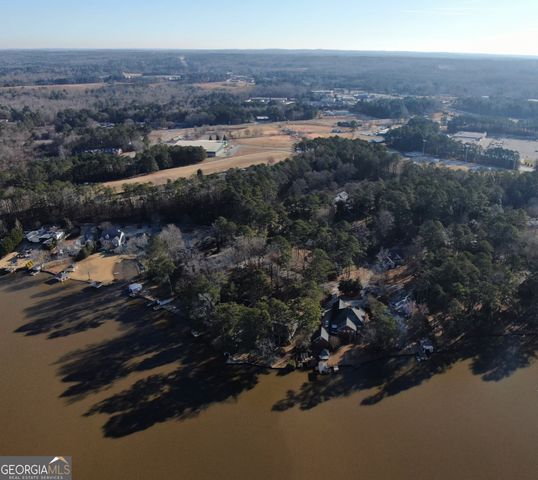 231 N Lakeshore Drive, Carrollton, GA 30117