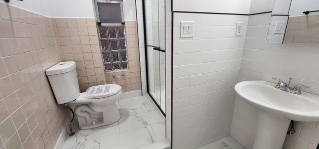 3520 S Winchester Avenue 1F, Chicago, IL 60609